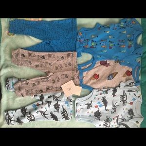 Bundle of brand new Rosie Pope onesies with pants!